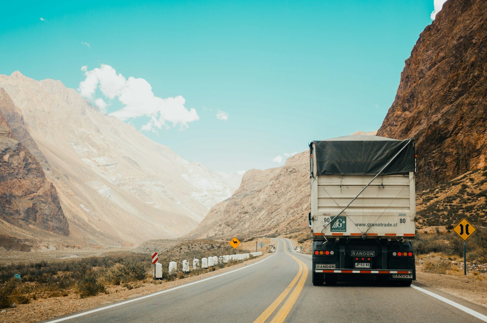 Worldwide vehicle transport context