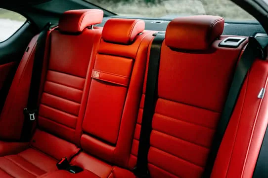 2025 Lexus IS — Fahrzeugfotos 14