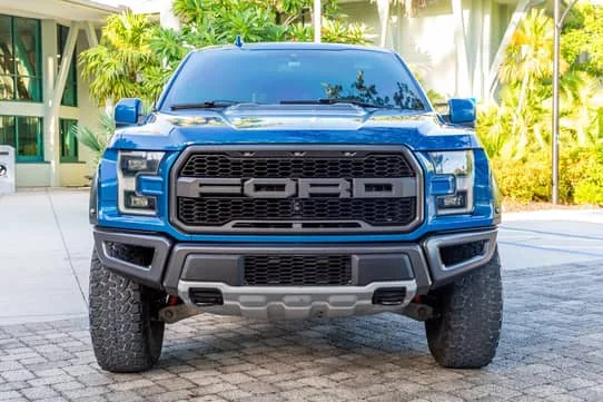 2019 Ford F-150 Raptor — Fahrzeugfotos 2