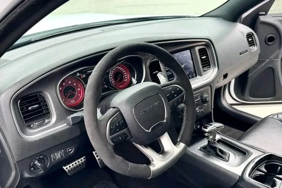 2017 DODGE Dodge Charger SRT Hellcat — Fahrzeugfotos 7
