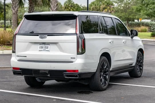 2022 Cadillac Escalade — Fotos del vehículo 3