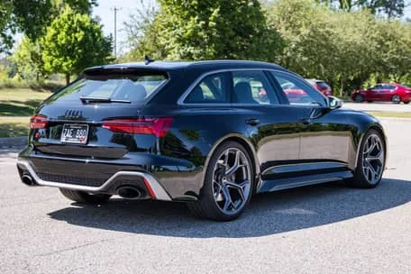 2024 Audi C8 RS6 — Fahrzeugfotos 4
