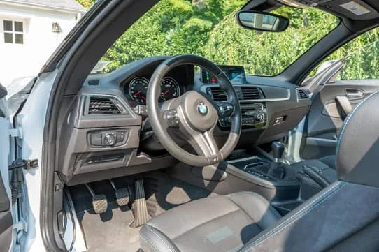 2021 BMW M2 — Fahrzeugfotos 8