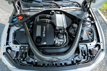 2021 BMW M2 — Fahrzeugfotos 13