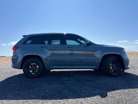 2021 jeep Grand Cherokee — Fahrzeugfotos 3