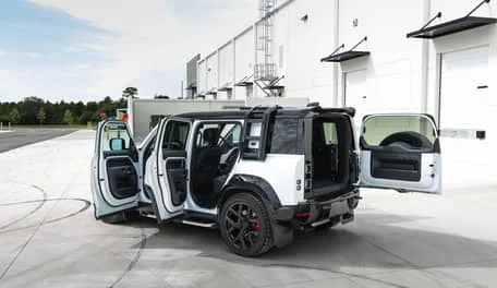 2023 Land Rover Defender — Vehicle photos 6