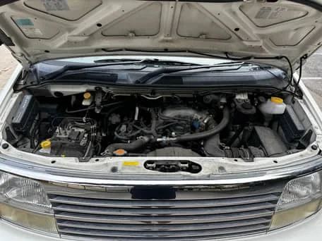 1999 Nissan Elgrand — Vehicle photos 8