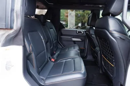 2023 Ford Bronco — Fotografias do veículo 11